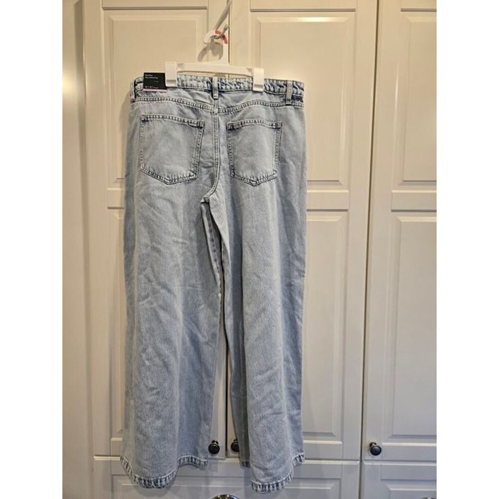 wild fable Light Wash Wide-Leg Jeans with Lace Trim - Picture 6 of 7